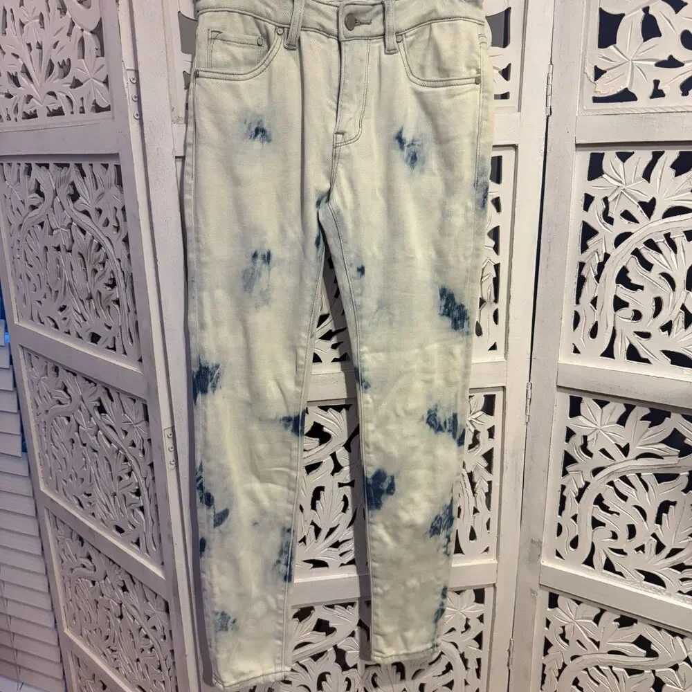Petra 153 Jeans New with tags Size 1 24 inch waist